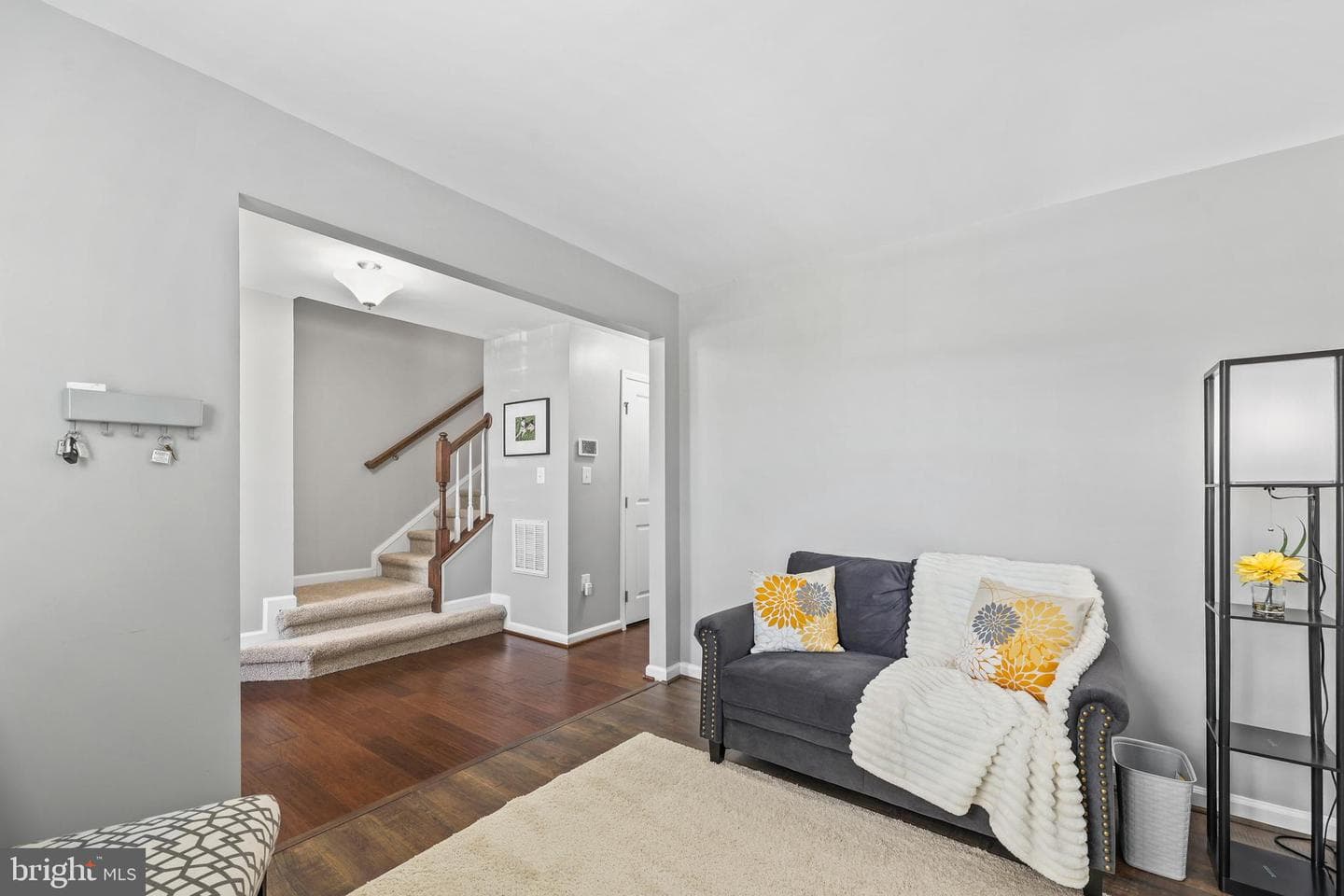 5521 Hale Street photo 4