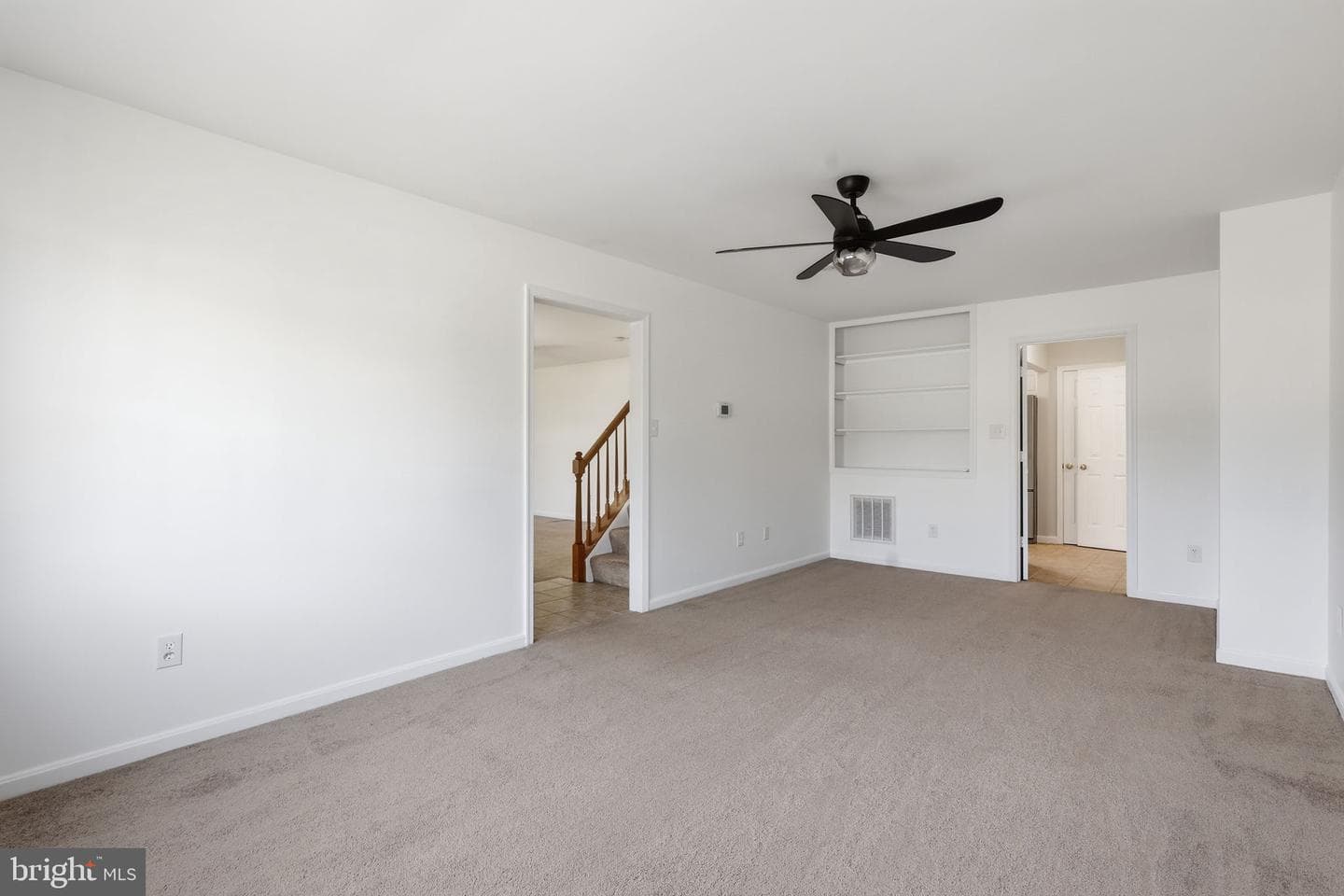 7020 Helm Drive photo 9