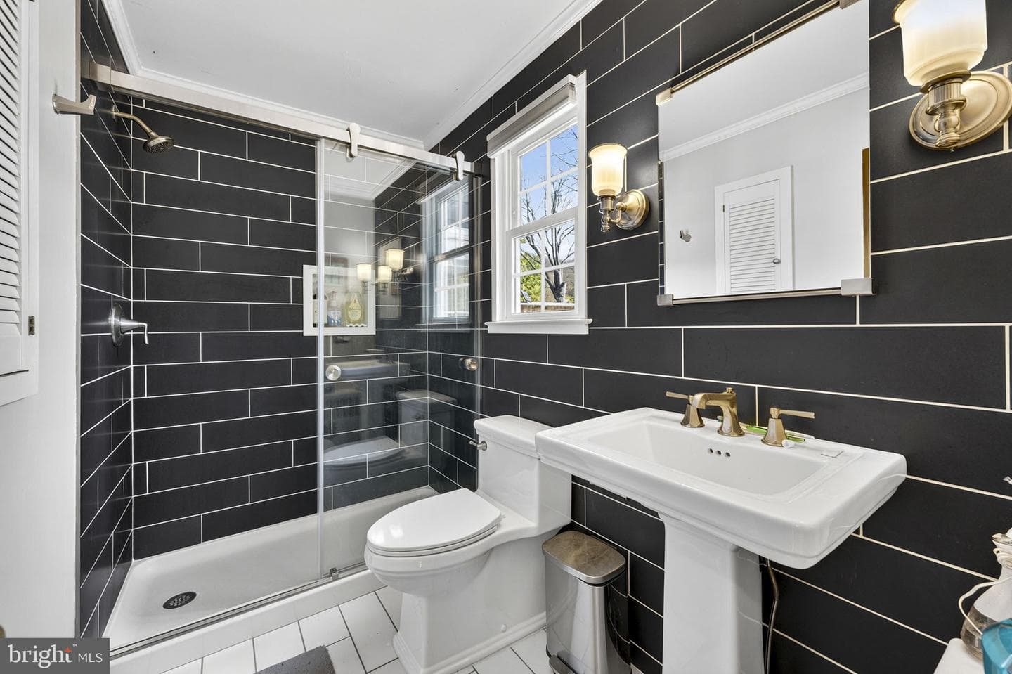 653 Federal Street photo 26