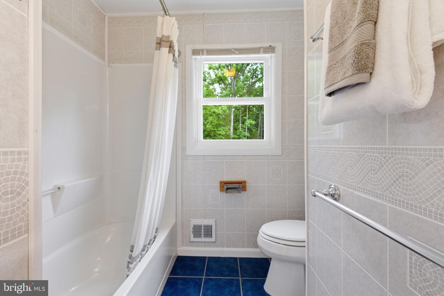 7338 Stuart Circle photo 27