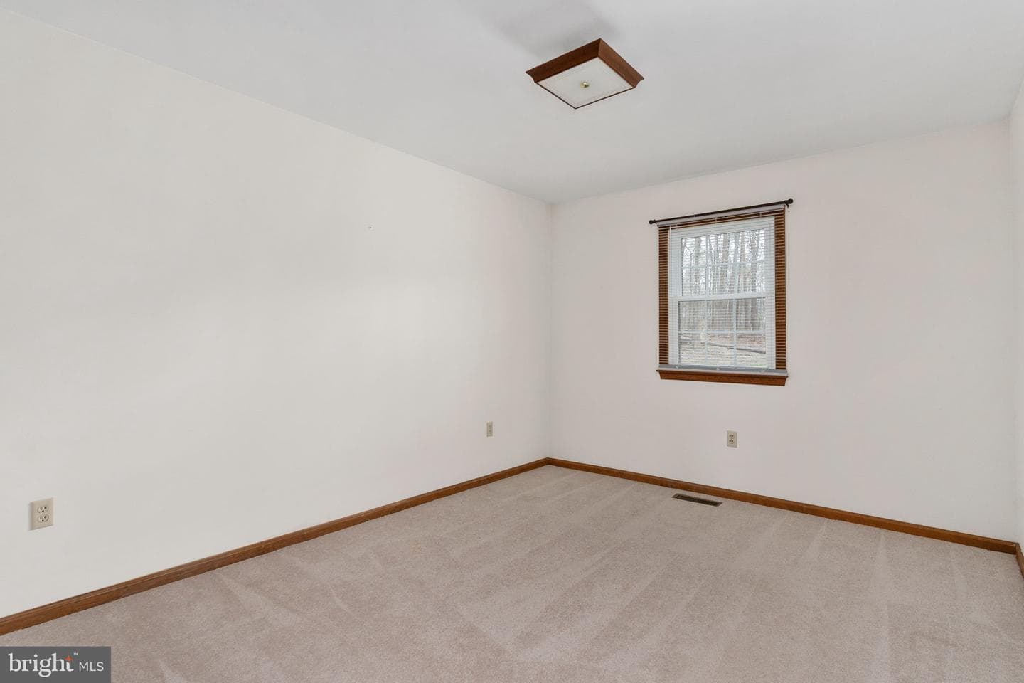 13220 Sillamon Road photo 11