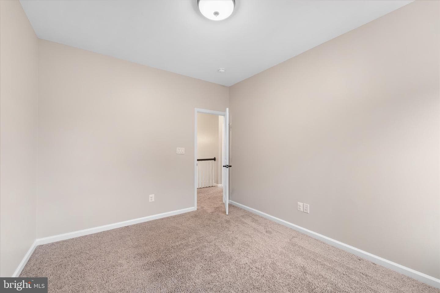 2979 Revere Street photo 31