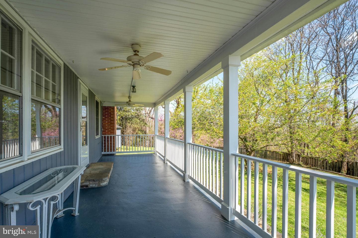 221 Mockingbird Lane photo 4