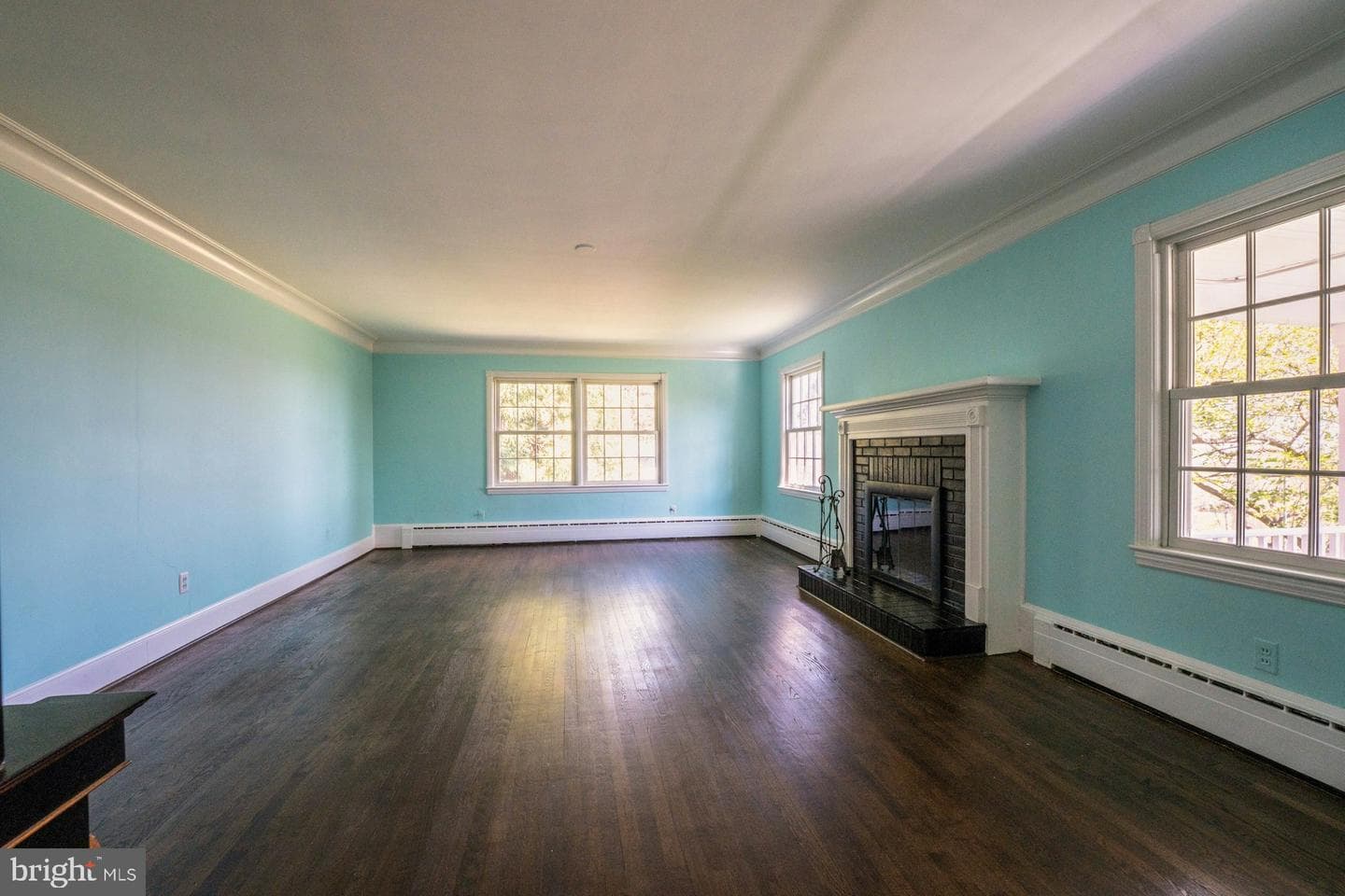 221 Mockingbird Lane photo 7