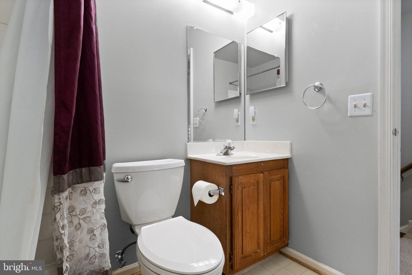 711 Acorn Court photo 31