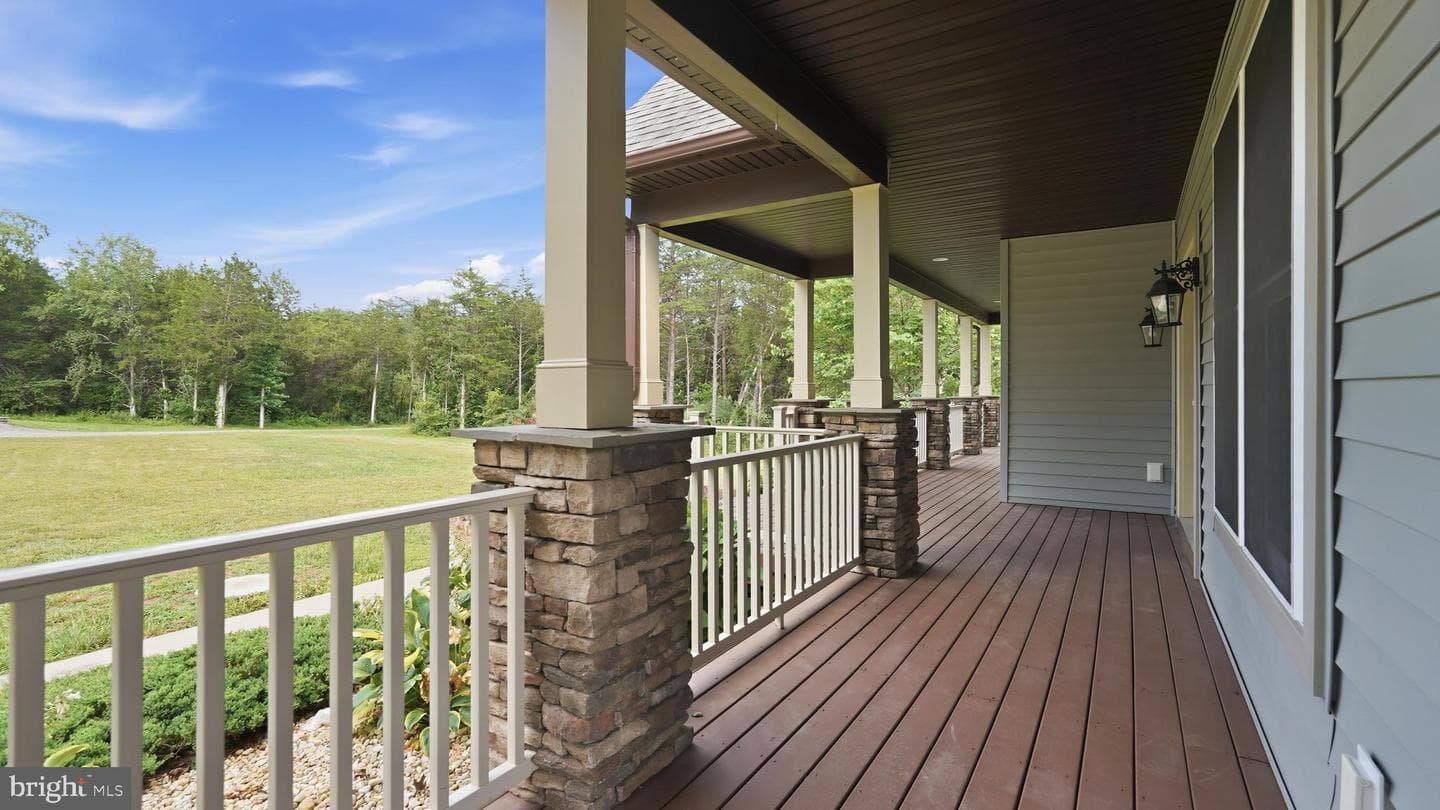 10930 Evergreen Acres Lane photo 2