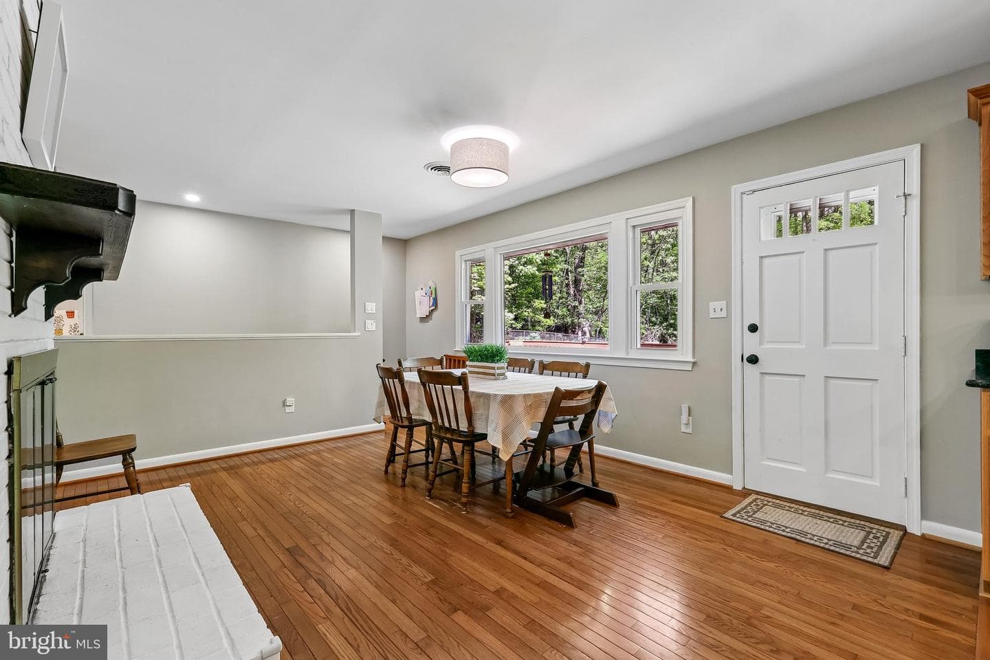 7302 Stuart Circle photo 13