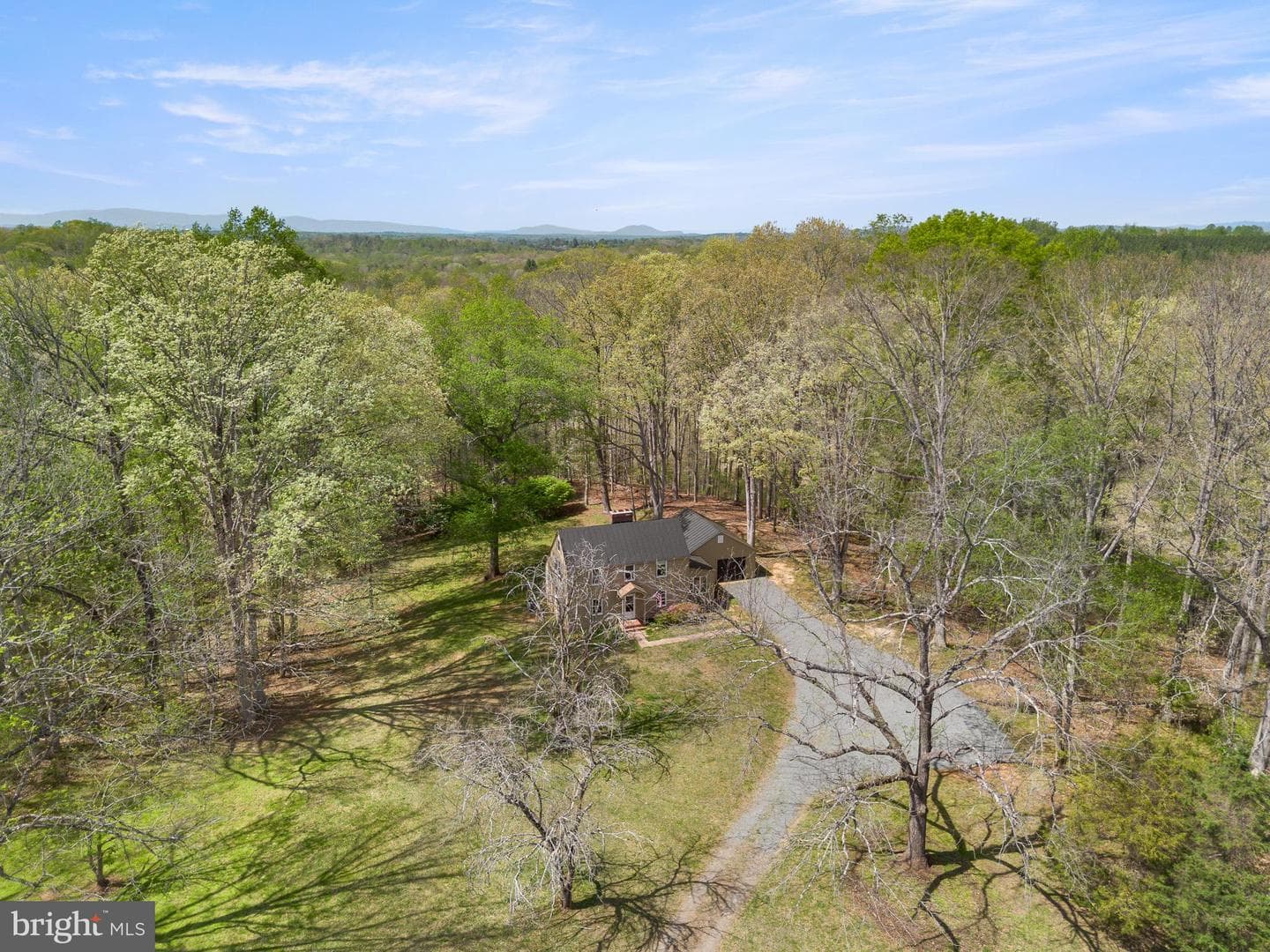 8358 Botha Road photo 3