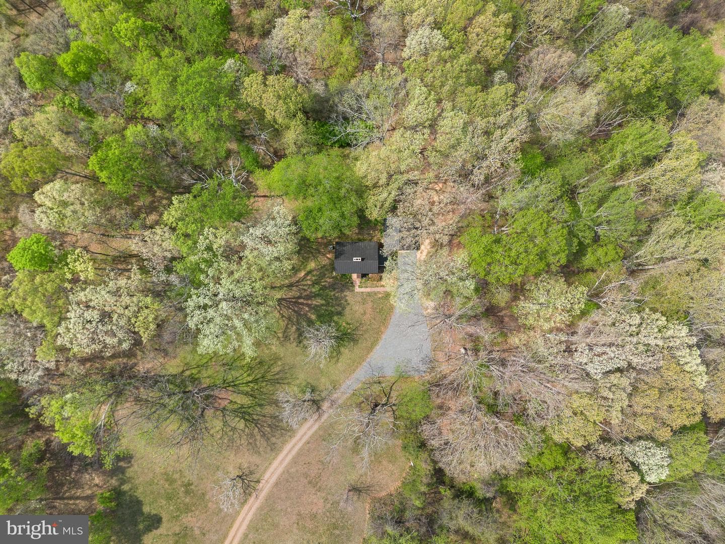 8358 Botha Road photo 32