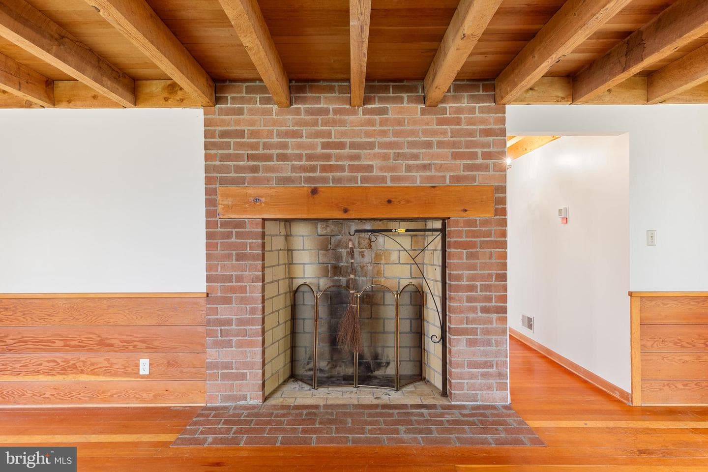 8358 Botha Road photo 9