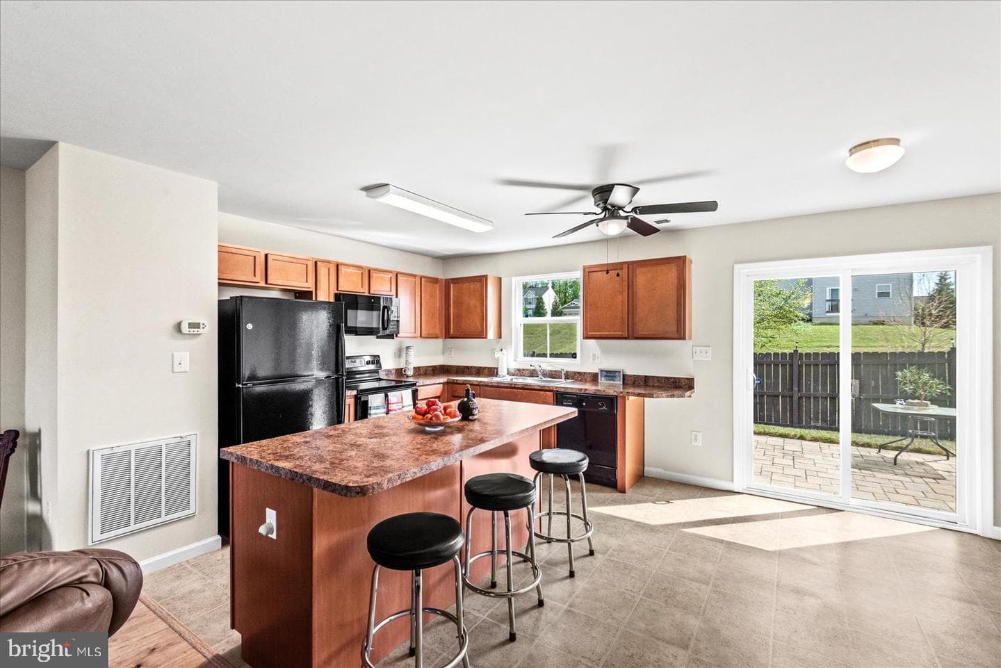 5035 Godwins Landing Drive photo 8