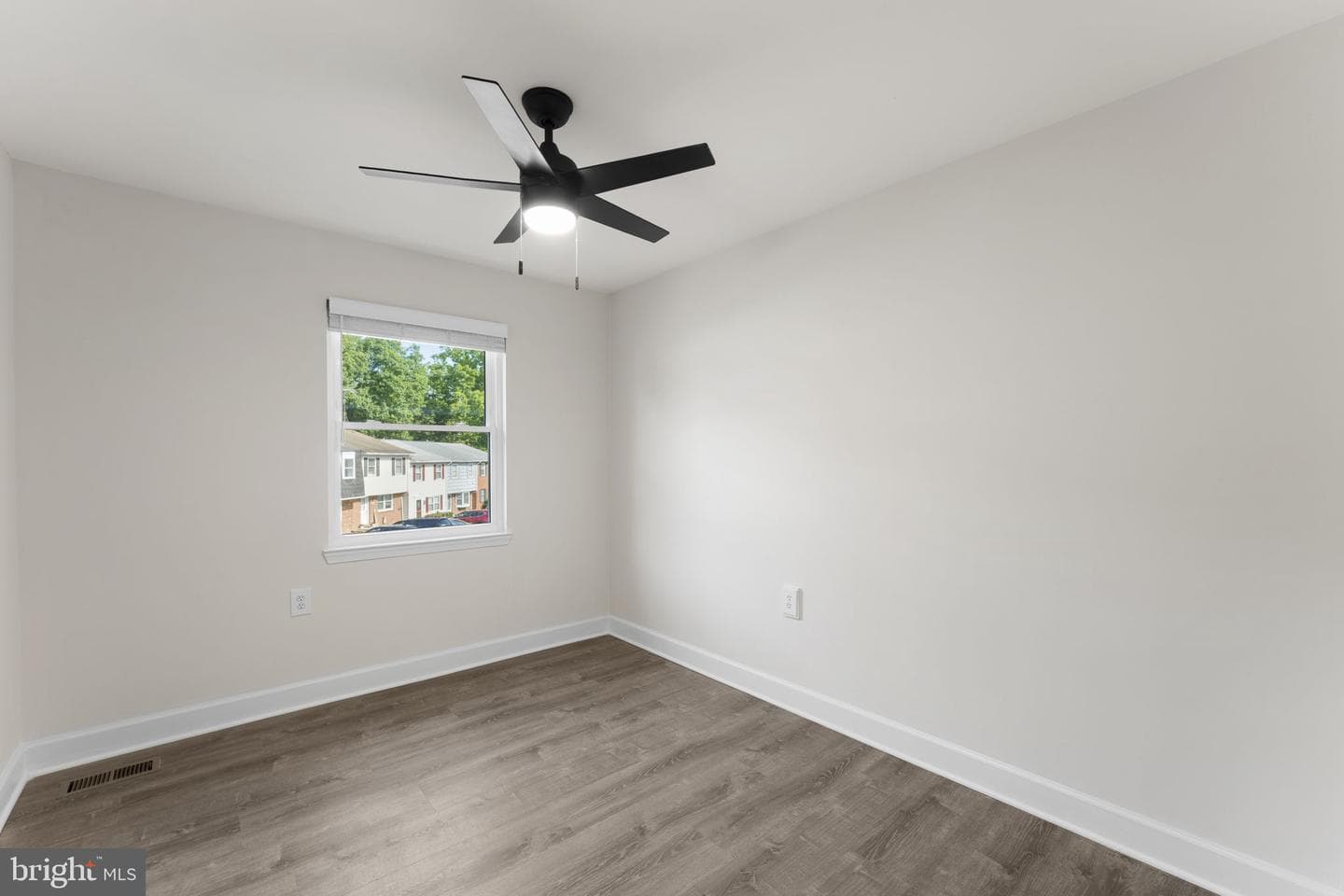 8609 Harrison Court photo 17