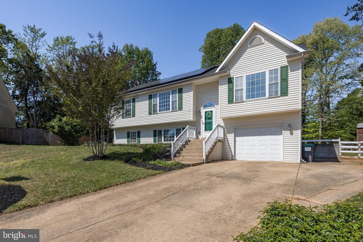 7584 Myers Court photo 1