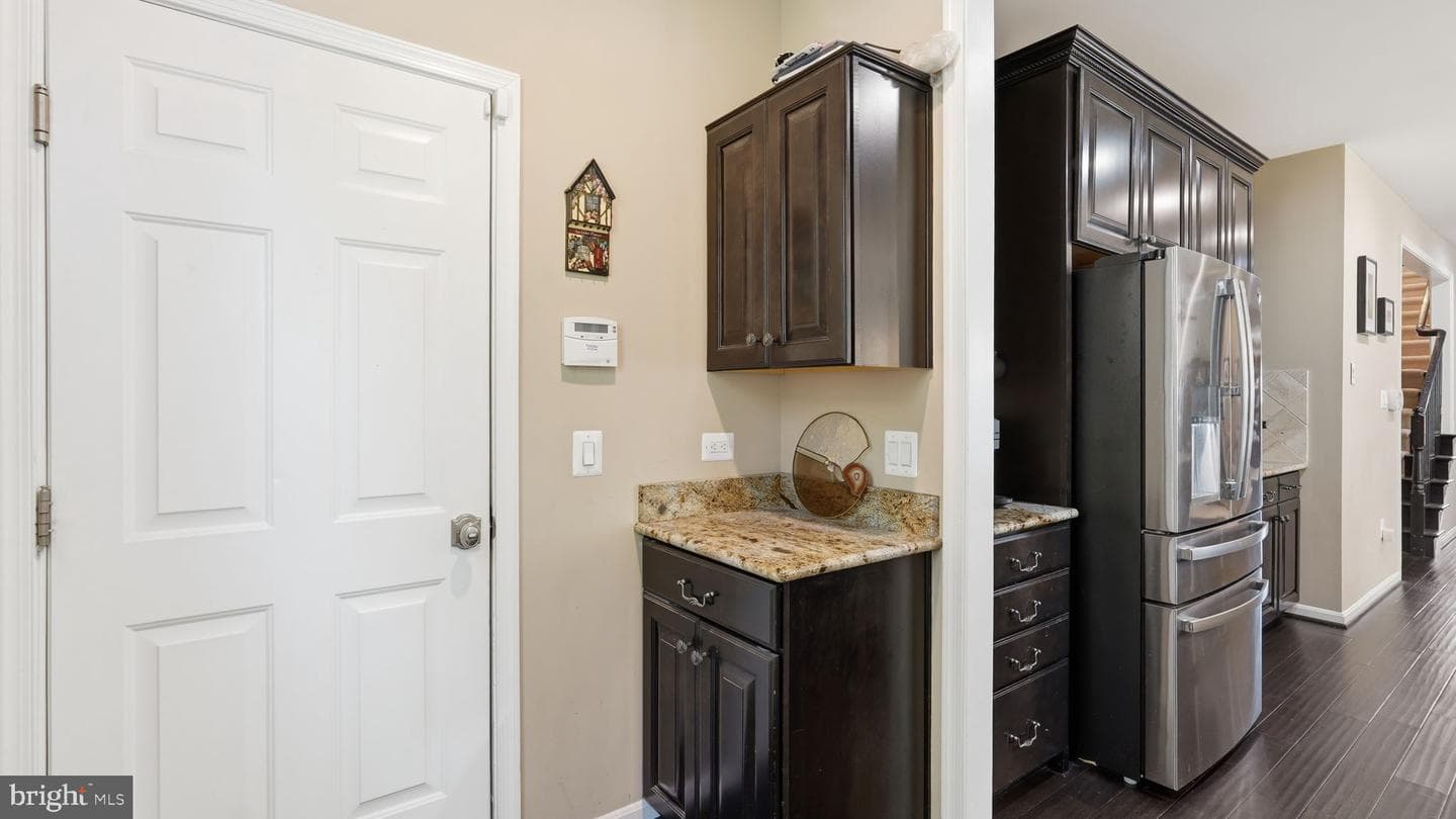 8025 Side Hill Drive photo 25