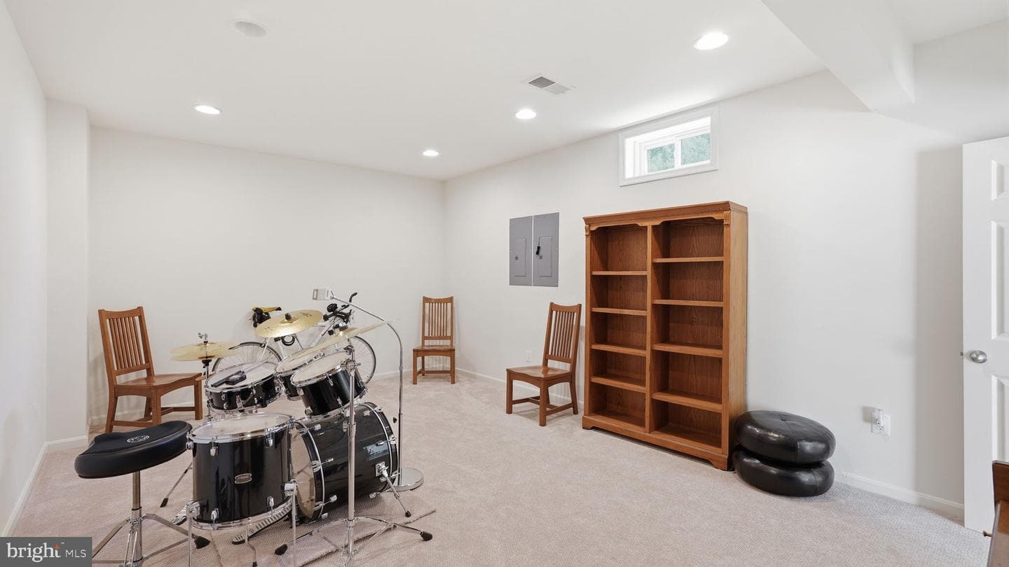 8025 Side Hill Drive photo 46