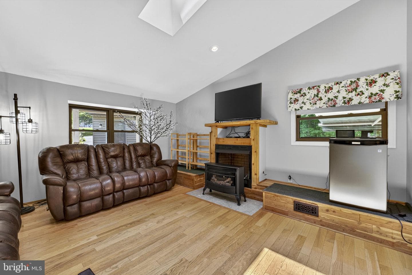 5662 Linden Court photo 16