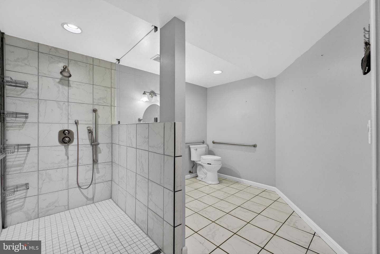 5662 Linden Court photo 33