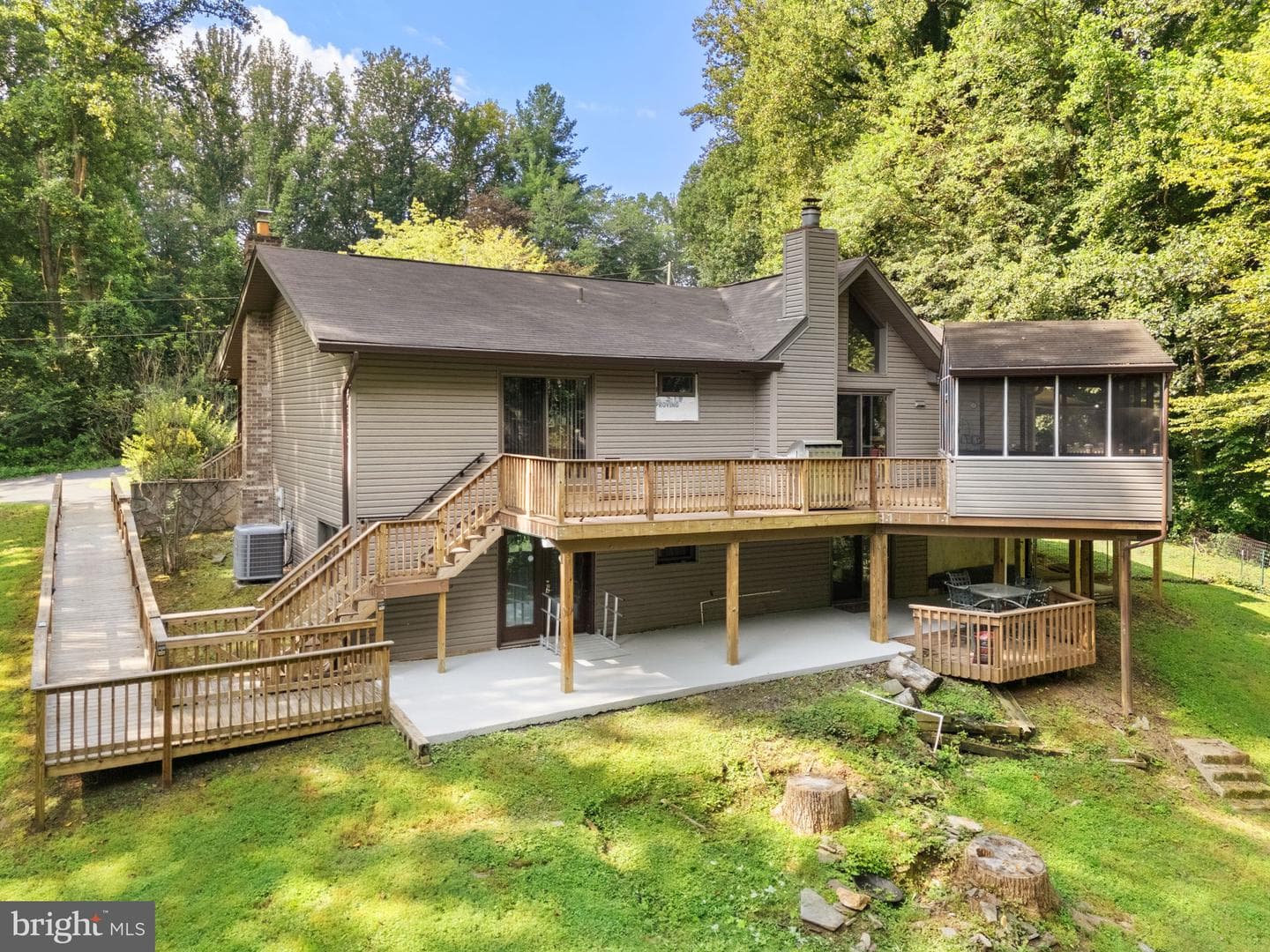 5662 Linden Court photo 46