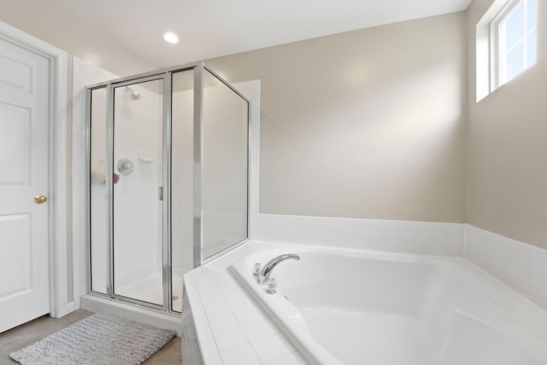 6686 Clarkes Meadow Drive photo 40