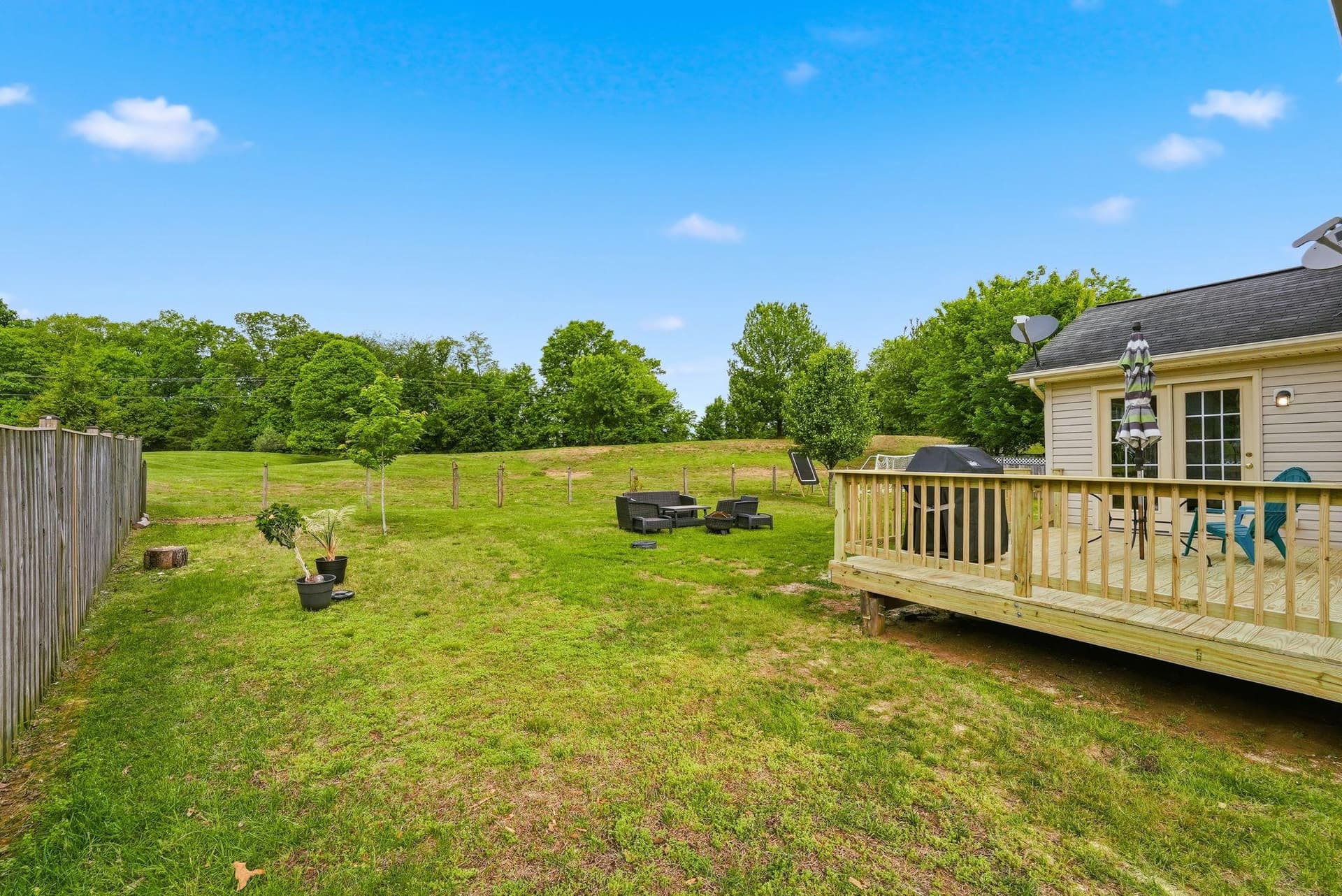 6686 Clarkes Meadow Drive photo 44