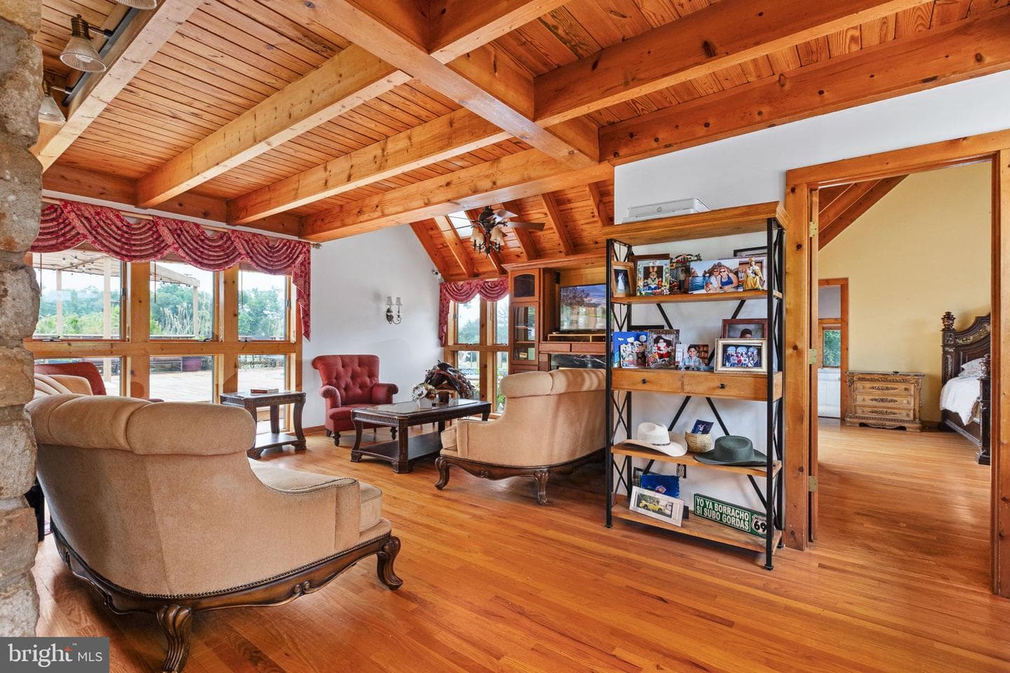6119 Beach Road photo 8