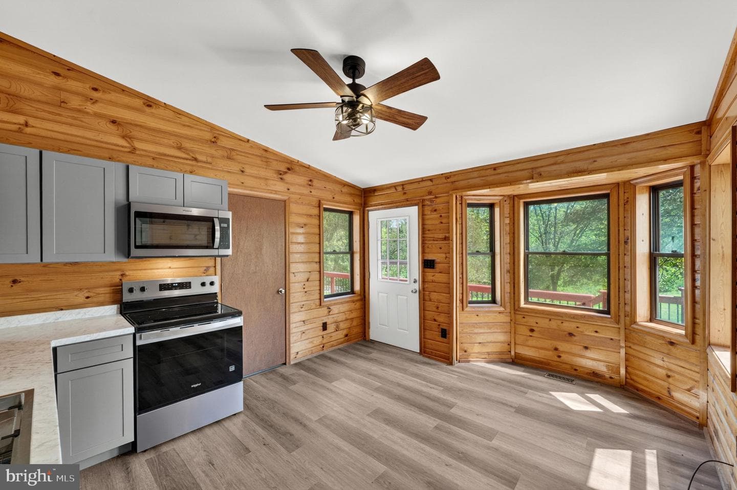 8265 Opal Road photo 15