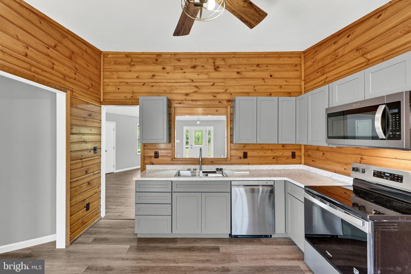 8265 Opal Road photo 18
