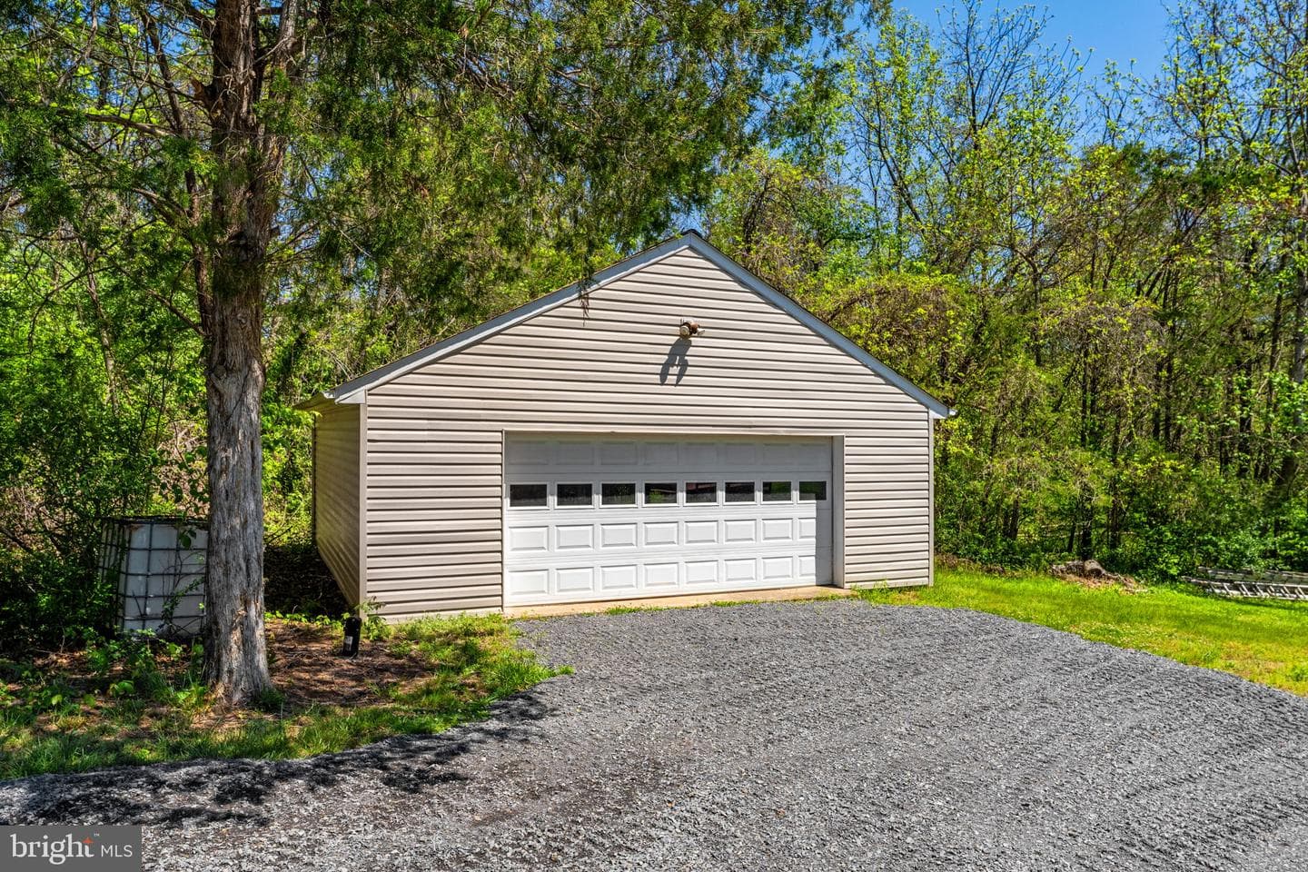 8265 Opal Road photo 3