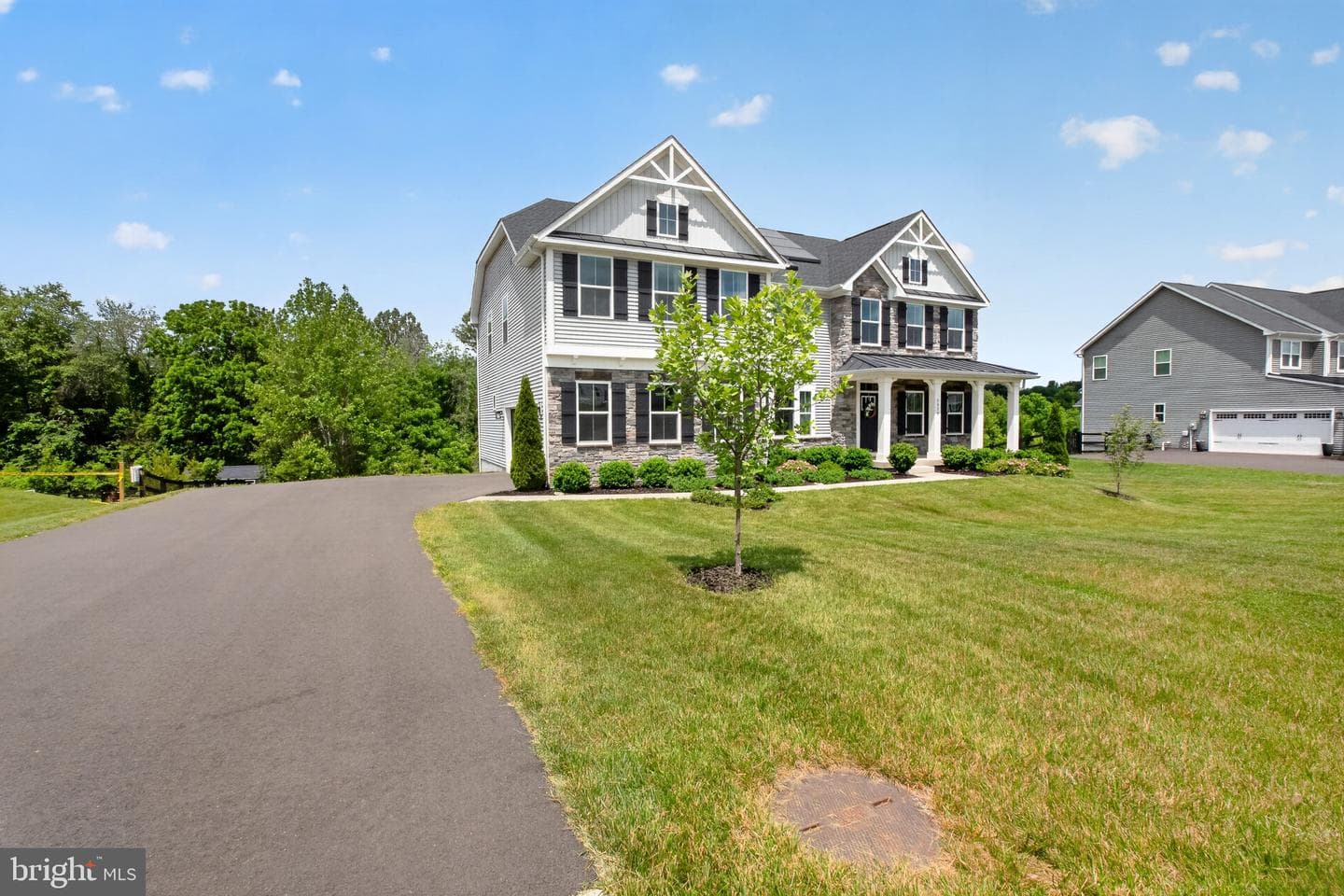 7979 International Drive photo 3
