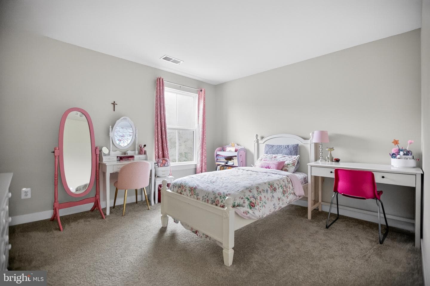 7979 International Drive photo 32