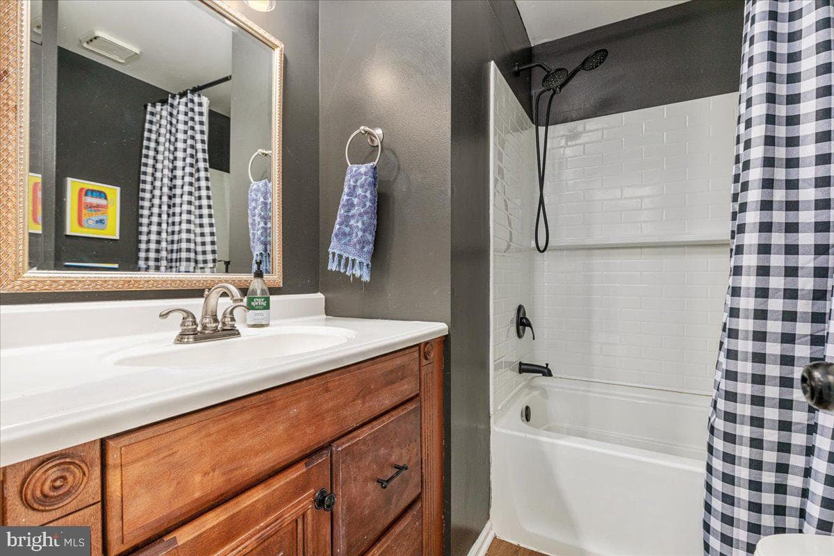 63 Pepper Tree Court photo 25