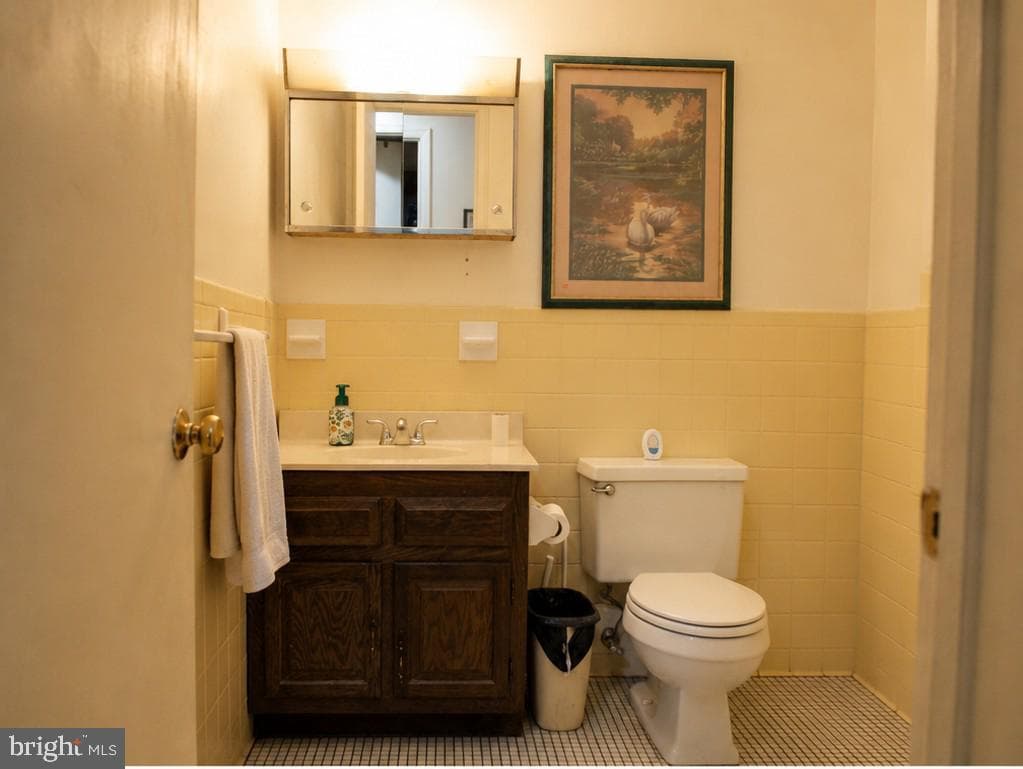 7087 Lakeview Drive photo 13
