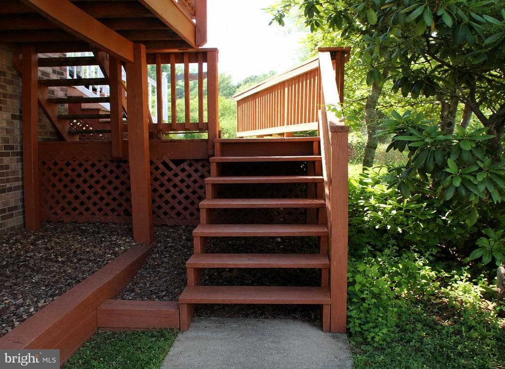 7087 Lakeview Drive photo 36