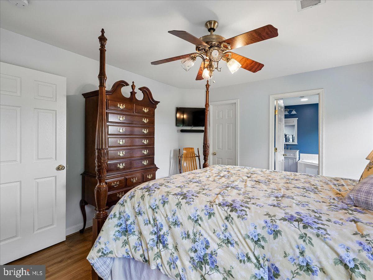 530 Estate Avenue photo 29