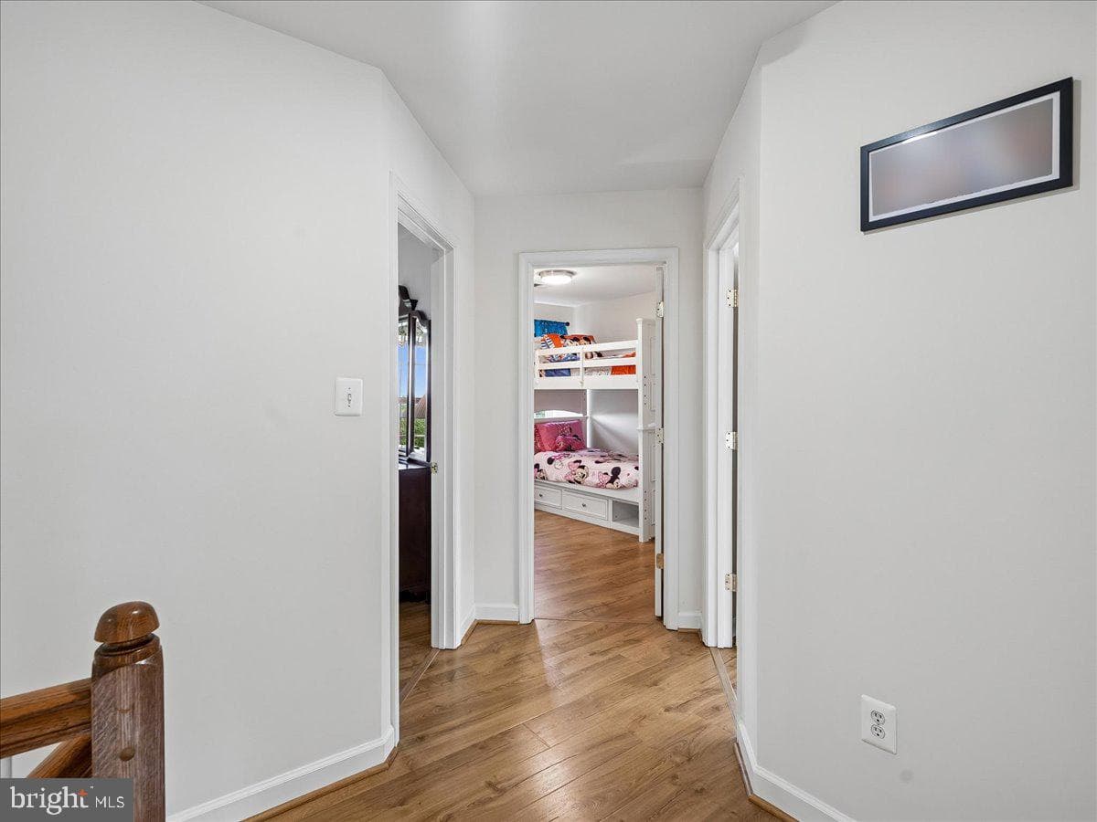 530 Estate Avenue photo 44