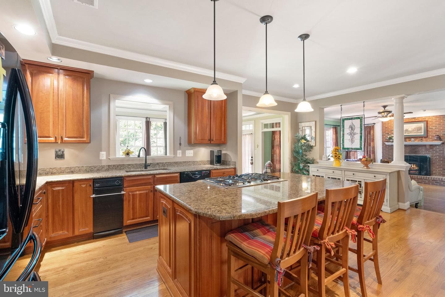 7188 Kenthurst Lane photo 12