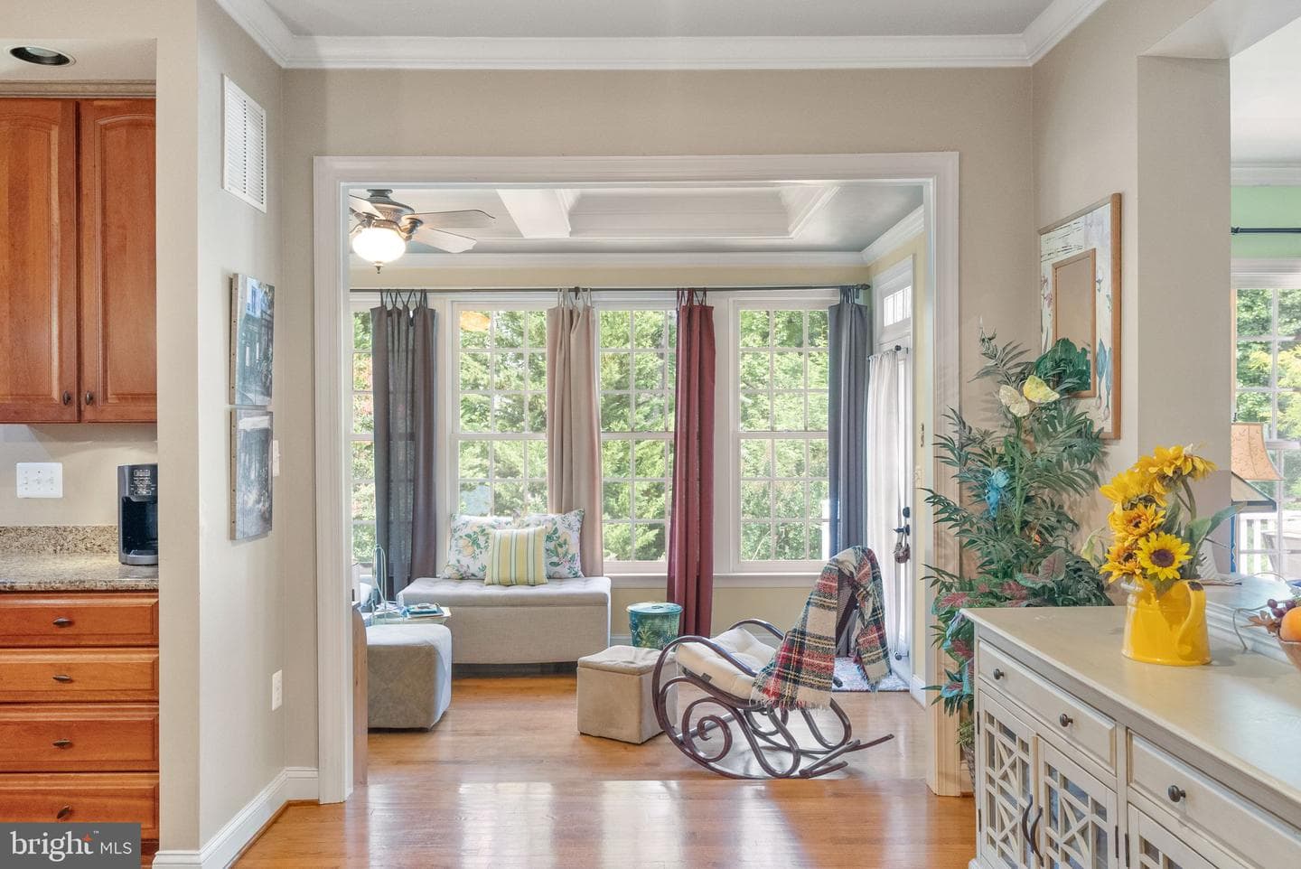 7188 Kenthurst Lane photo 16