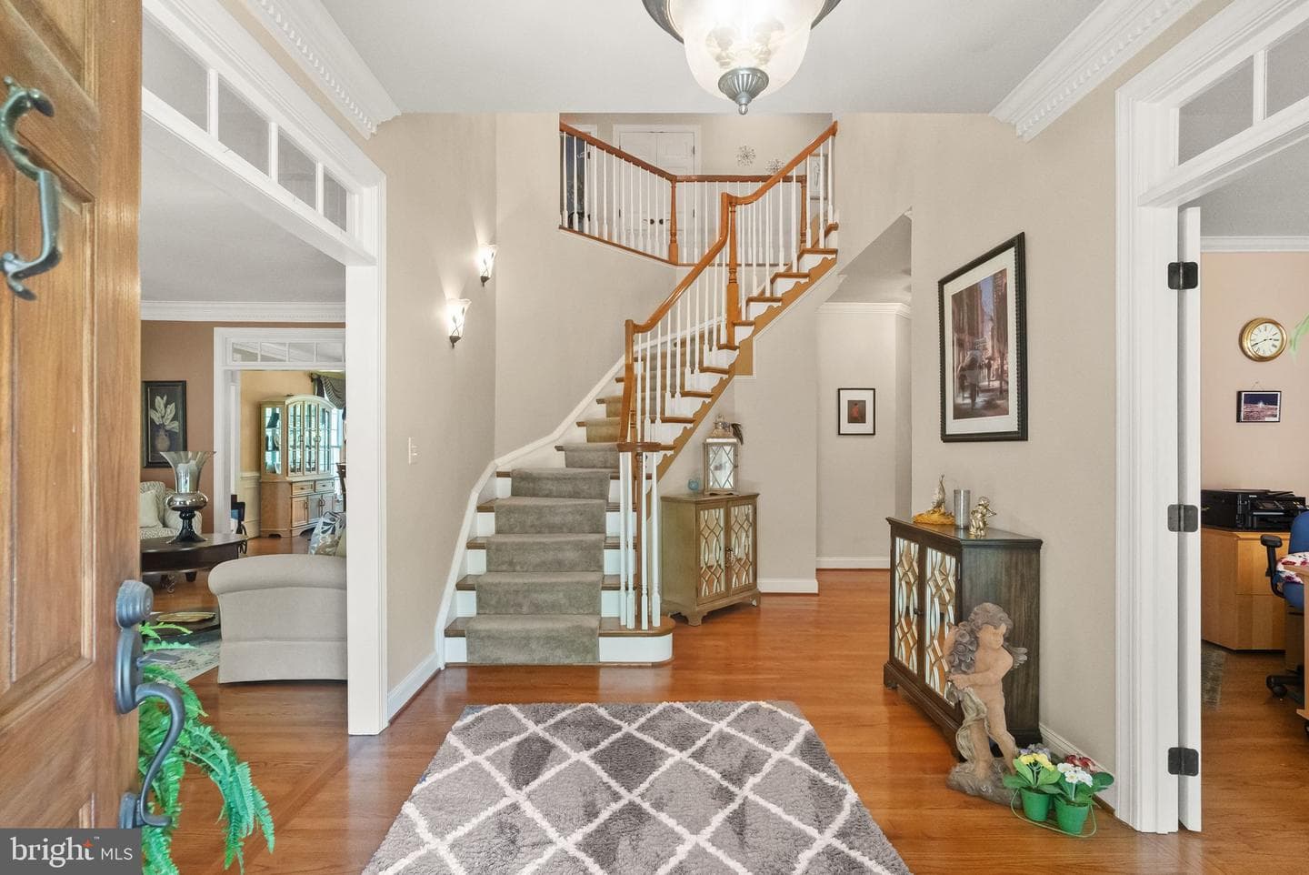 7188 Kenthurst Lane photo 4