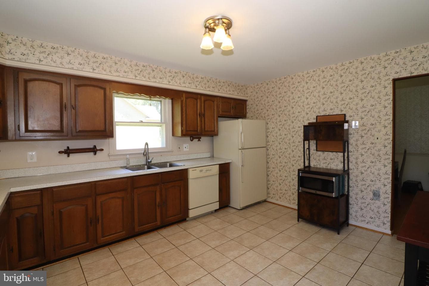 166 Elm Street photo 12