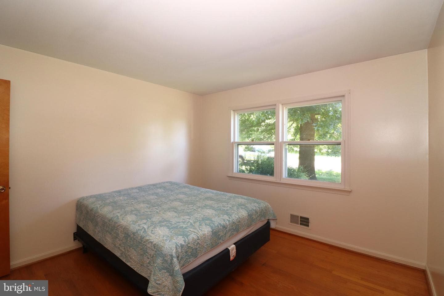 166 Elm Street photo 26