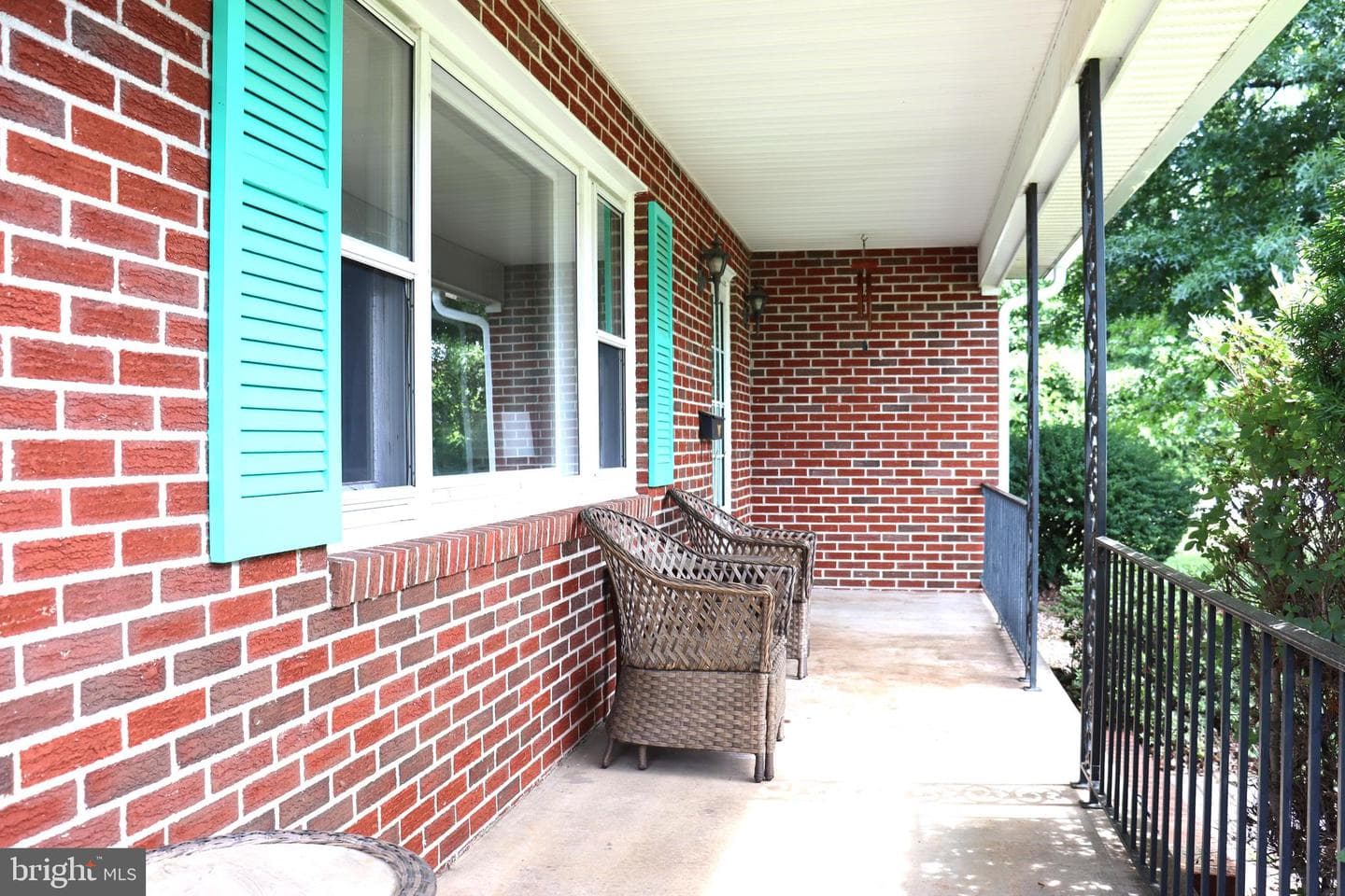 166 Elm Street photo 3