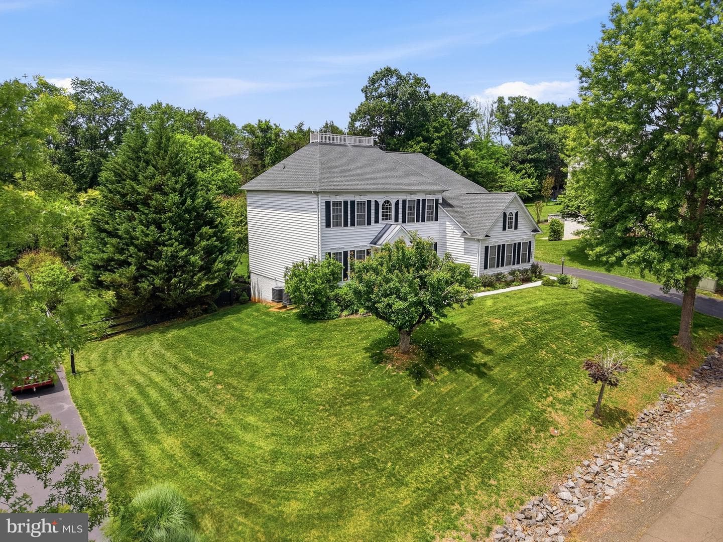 7584 Bald Eagle Drive photo 3