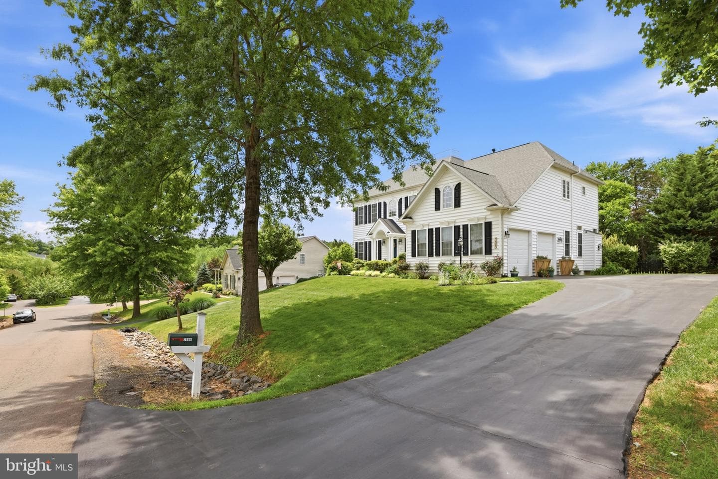 7584 Bald Eagle Drive photo 4