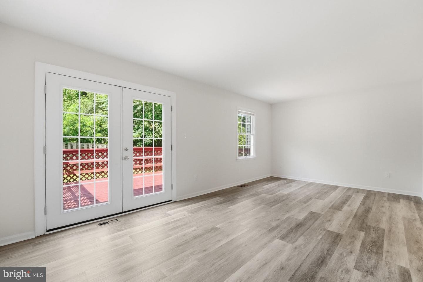 168 Fairfield Drive photo 9