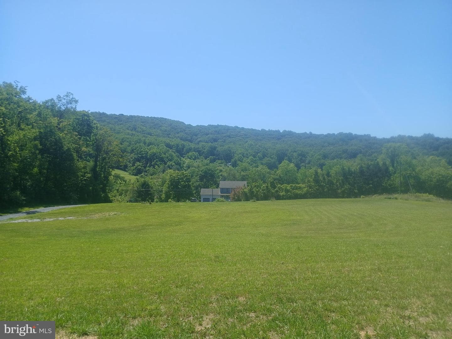 5201 Carolyns Way photo 5