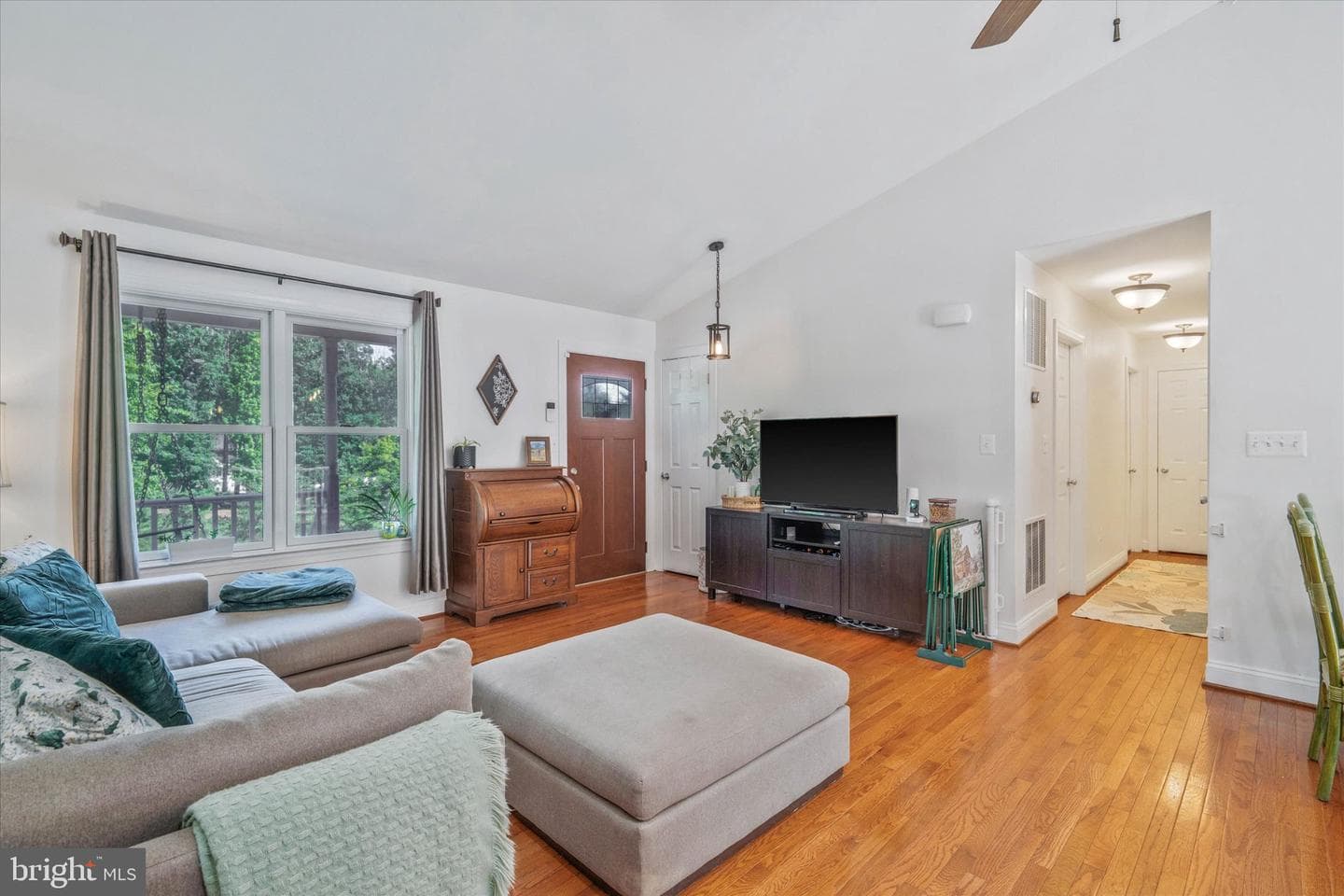 5030 Timber Knoll Lane photo 9