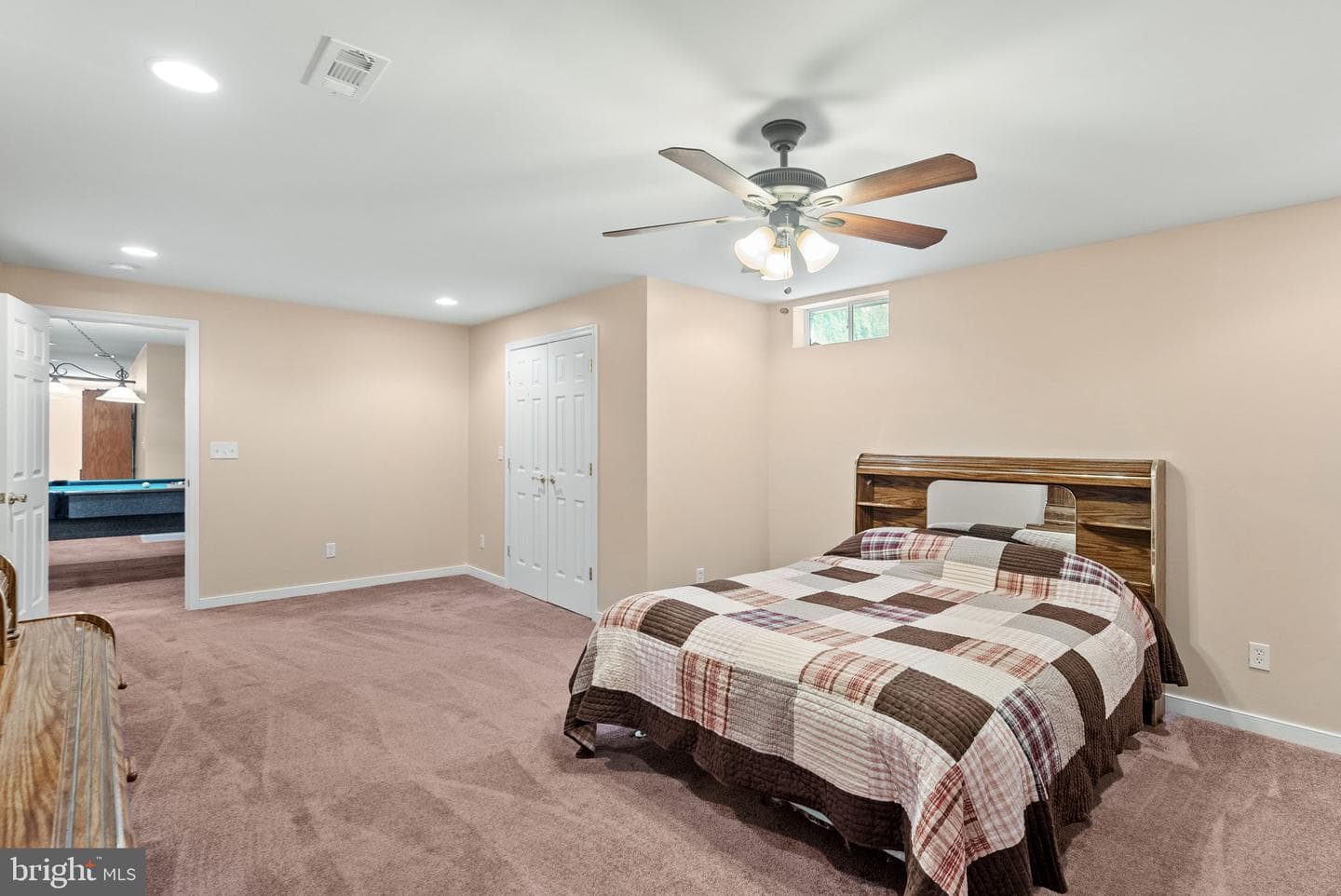 700 Fox Chase Street photo 33