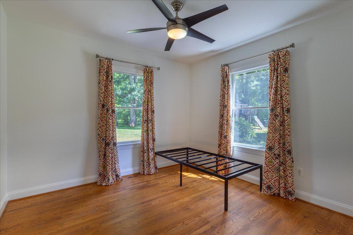 5202 Chase Lane photo 20