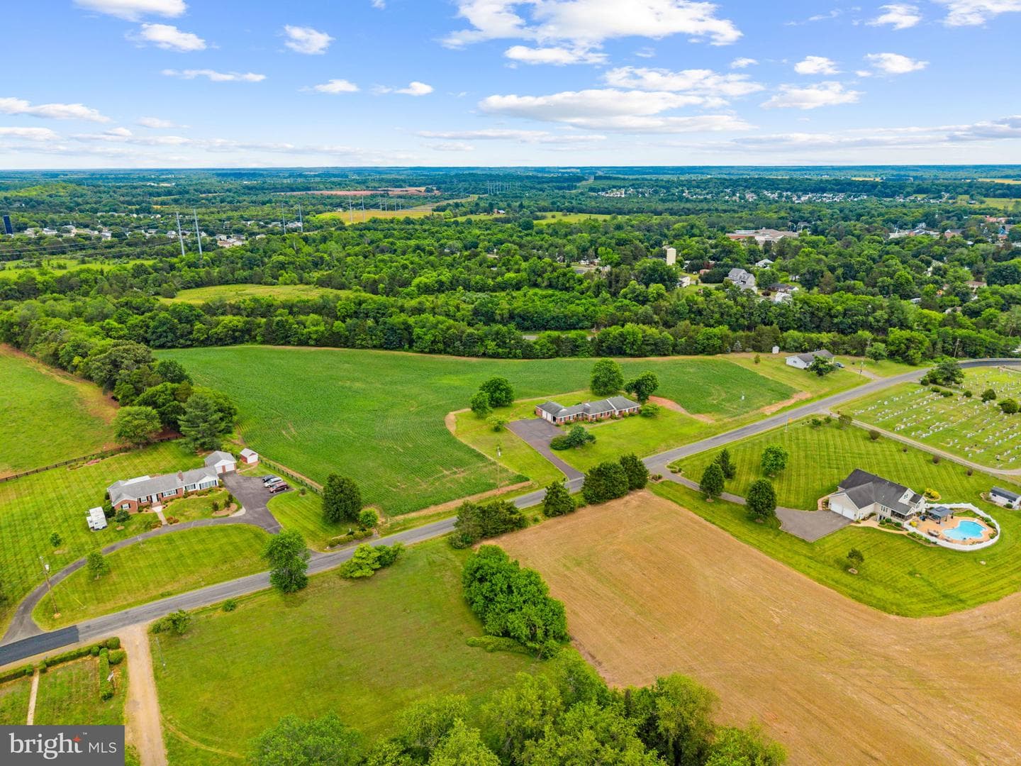 11889 Cemetery Road photo 53