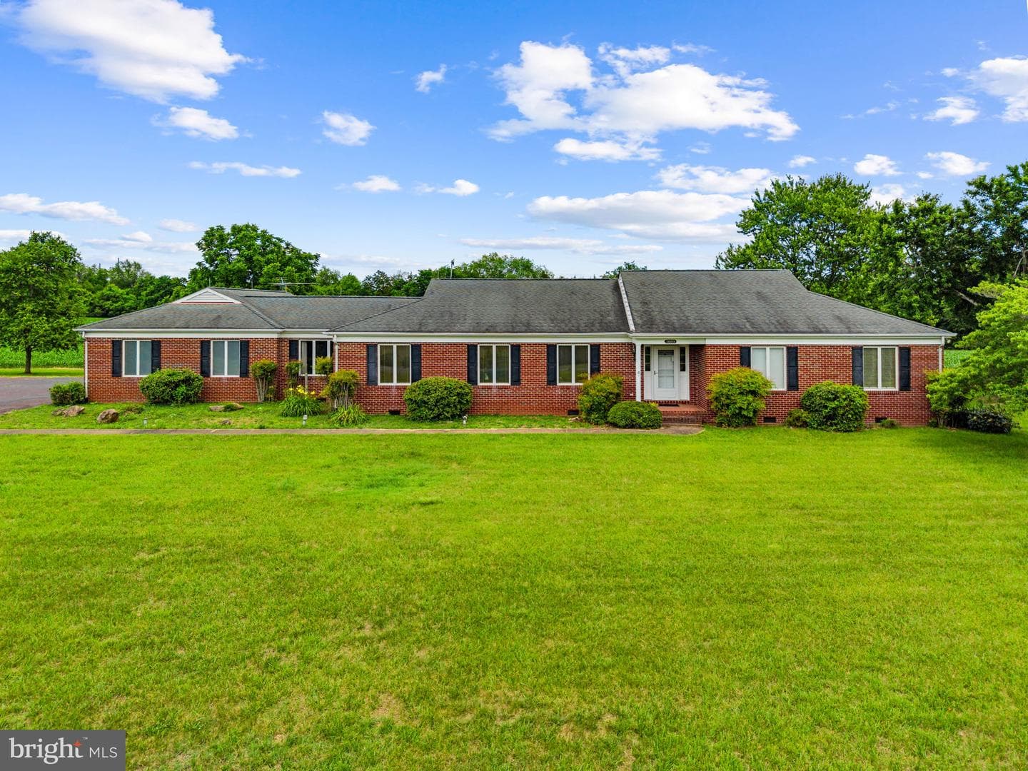 11889 Cemetery Road photo 59